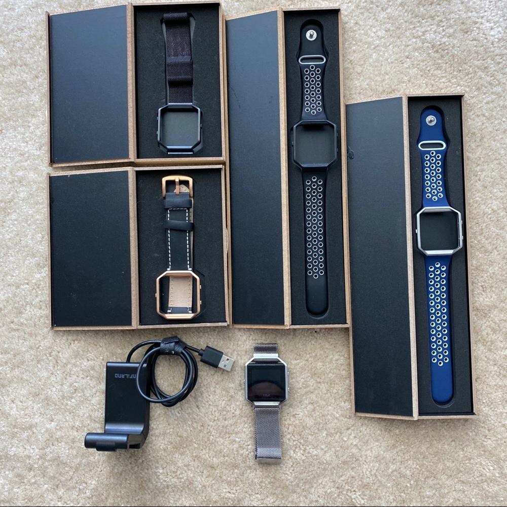 Fitbit Iconic 1st gen with accessories